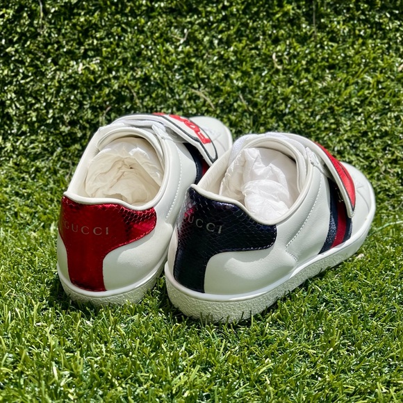 New GUCCI Ace Sneaker with "BLIND FOR LOVE" Removable Patches - Picture 3 of 6